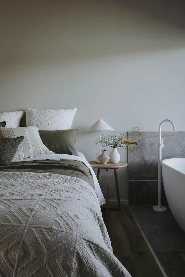 Sixty6 Acres Sunshine Coast Farmstay 움비 0*,  오스트레일리아